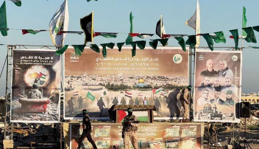  حماس ترد على ترامب خلال عملية تسليم الأسرى..لا هجرة للغزيين إلا للقدس