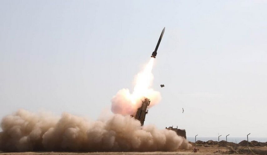 منظومة الدفاع الجوي ’15 خرداد’ تسقط طائرة معادية في المناورة العسكرية