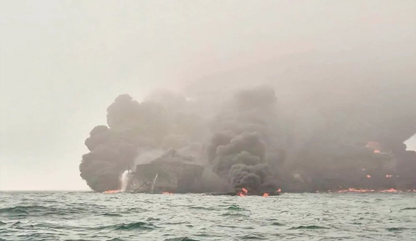 قبالة سواحل بريطانيا..اصطدام ناقلة نفط أمريكية وسفينة برتغالية 