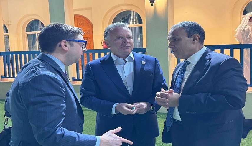 مصر: وزراء الخارجية العرب عرضوا خطة إعمار غزة على المبعوث الأميركي