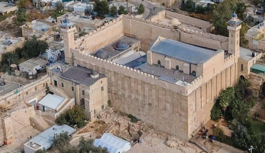الاحتلال يرفض تسليم الحرم الإبراهيمي في عيد الفطر