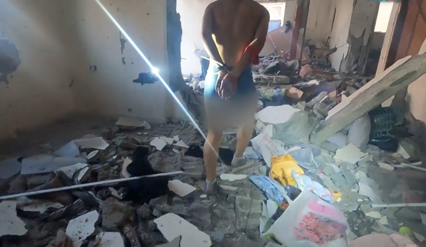 ضابط صهیونی يُقر: استخدمنا المدنيين في غزة دروعاً بشرية