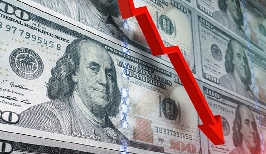 الدولار يفقد هيمنته كعملة احتياطية عالمية.. أدنى حصة منذ 1994