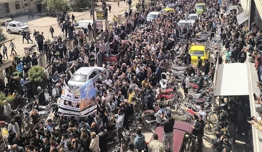 حماس تدين عدوان الاحتلال على سوريا وتشيد بموقف درعا البطولي