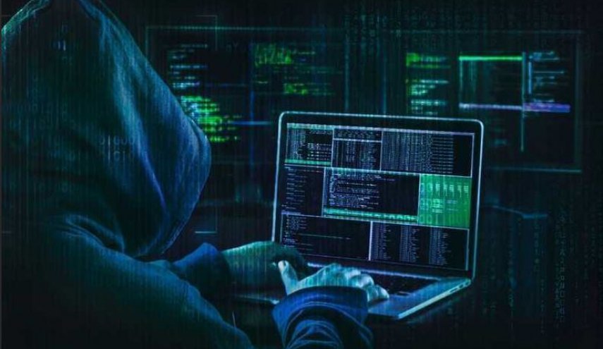 الصين تضع 3 أمريكيين على قائمة المطلوبين.. فما القصة؟