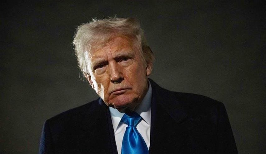 استطلاع: شعبية ترامب تتراجع لأدنى مستوى لها منذ عودته للبيت الأبيض