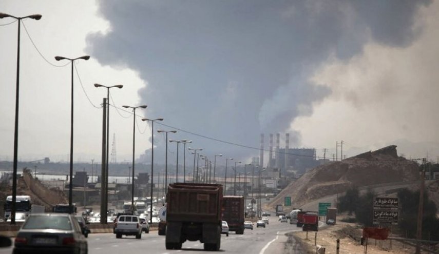 14قتيلاً و750 مصابا في انفجار ميناء الشهيد رجائي.. والحرائق مستمرة
