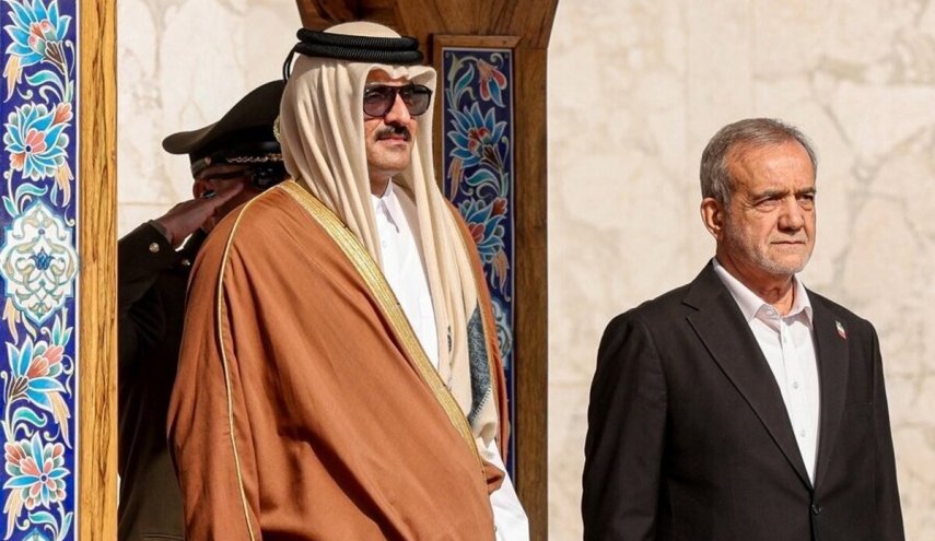 أمير قطر يعزي الرئيس الإيراني بضحايا حادث الانفجار في بندرعباس
