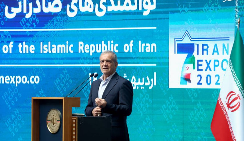 الرئيس الايراني: نرحب بالمستثمرين الاجانب في إيران