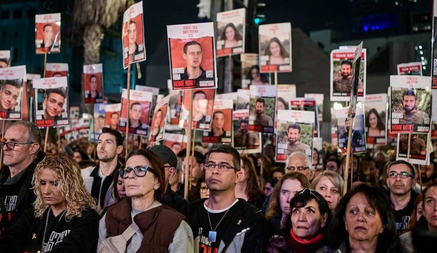 خانواده‌های اسرای صهیونیست: تنها راه بازگرداندن اسرای اسرائیلی سرنگونی کابینه نتانیاهو است
