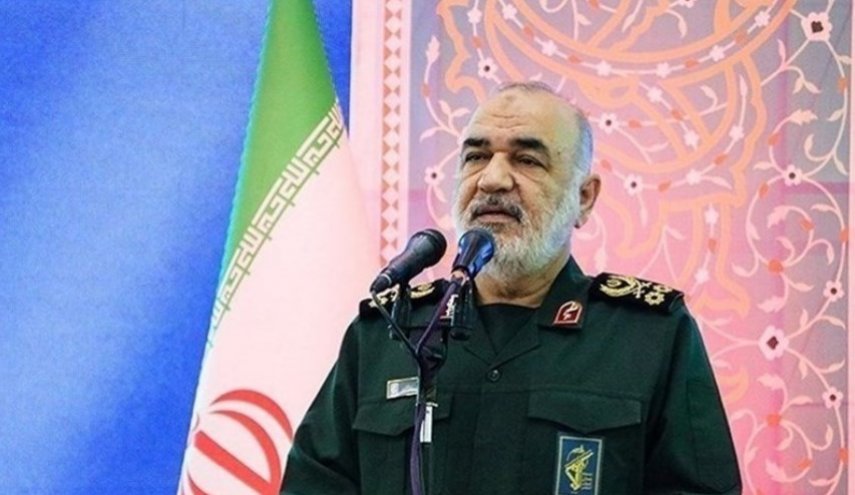 اللواء سلامي: الحرس الثوري يقف بثبات في الميدان