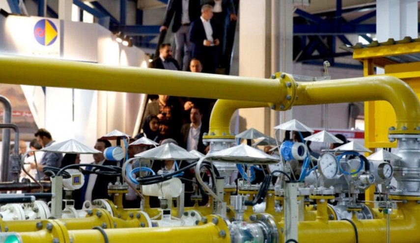 بدء اعمال المعرض الدولي الـ 29 للنفط والغاز والتكرير والبتروكيماويات في طهران