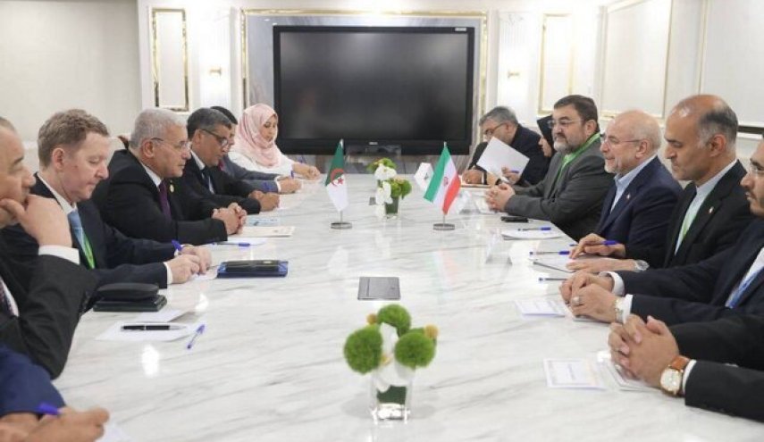 رئيس البرلمان الايراني يلتقي نظيره الجزائري في اندونيسيا