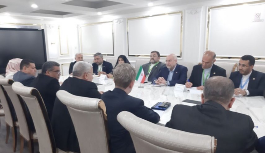 قاليباف يؤكد على تطوير العلاقات مع الجزائر عبر الدبلوماسية البرلمانية