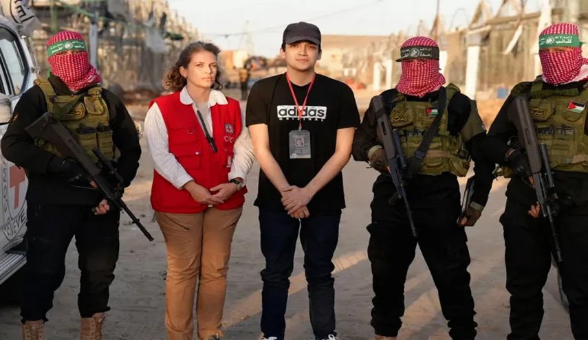 صفقة ألكسندر.. خطوة تكتيكية لحماس وصفعتها المدوية لنتنياهو 