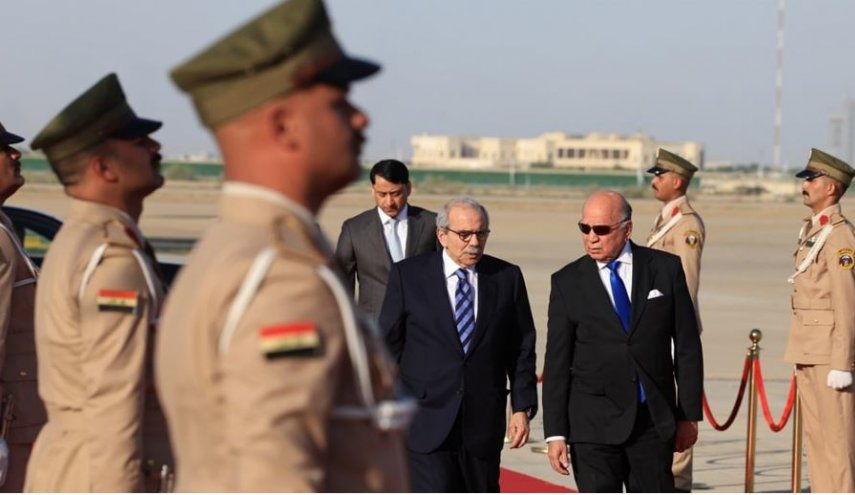 ورود نخست وزیر لبنان به عراق برای شرکت در کنفرانس سران عرب