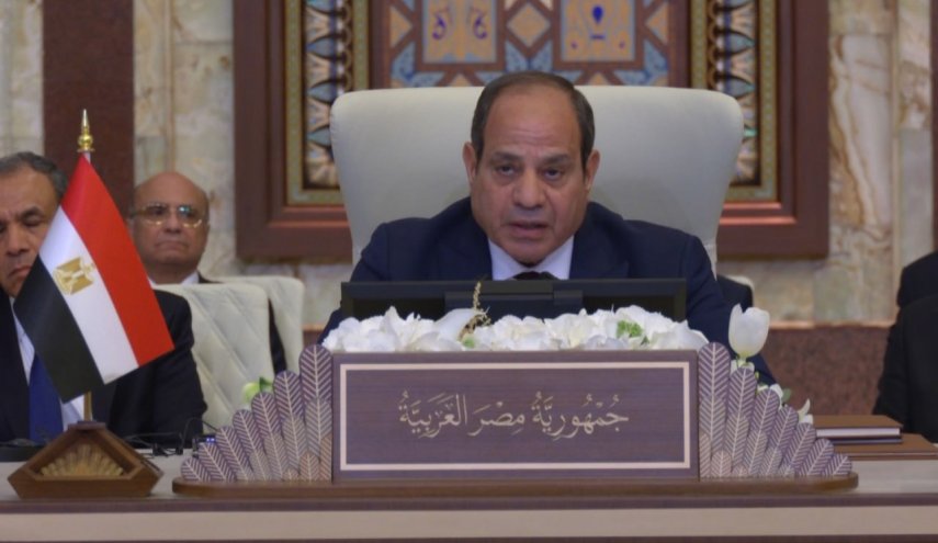 ماذا طلب السيسي من ترامب خلال كلمته بالقمة العربية؟