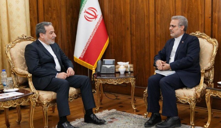 تاکید عراقچی بر تقویت و گسترش روابط تهران و کاراکاس