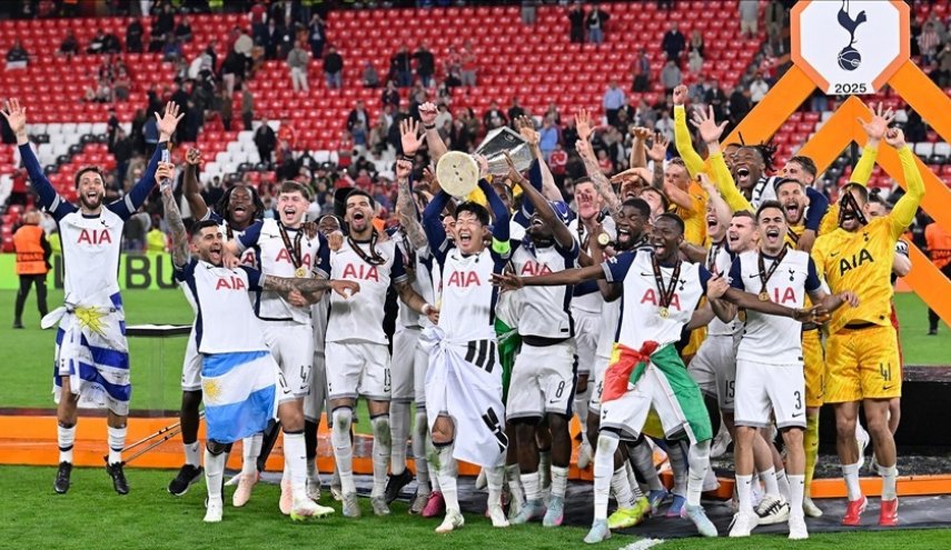توتنهام الإنجليزي يتوج بطلا للدوري الأوروبي لكرة القدم