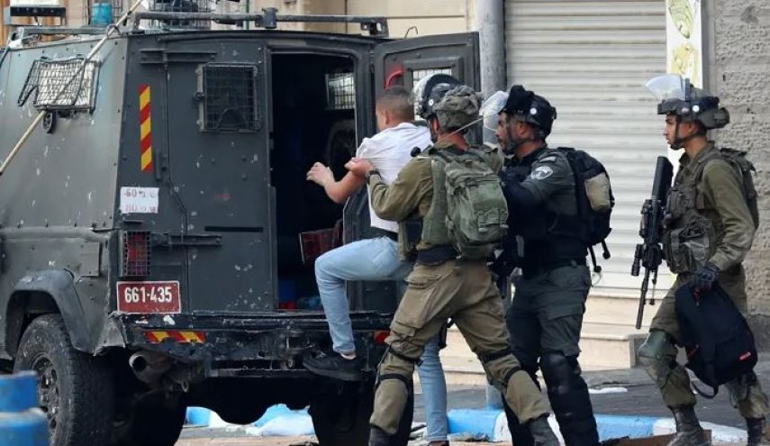 جنود الاحتلال يعترفون باستخدام المعتقلين الفلسطينيين كدروع بشرية