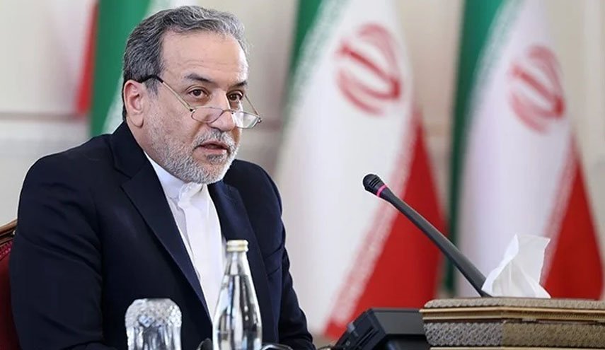 عراقچی: راهکارهای وزیرخارجه عمان درباره مذاکرات در حال بررسی است