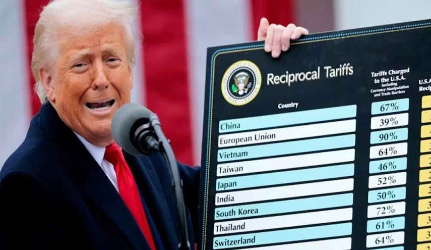 ترامب: نريد صنع الدبابات وليس القمصان!