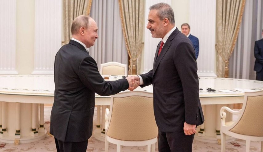 بررسی راه‌های پایان جنگ در اوکراین در دیدار پوتین با وزیر خارجه ترکیه