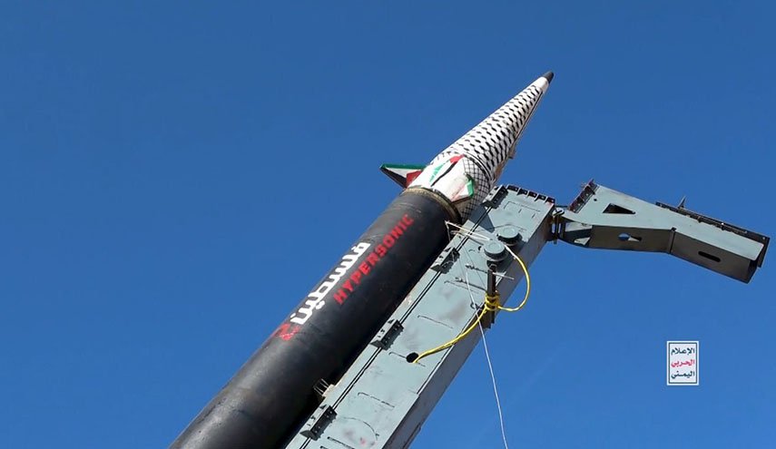 صحيفة عبرية تعترف بقدرة اليمنيين واستحالة هزيمتهم