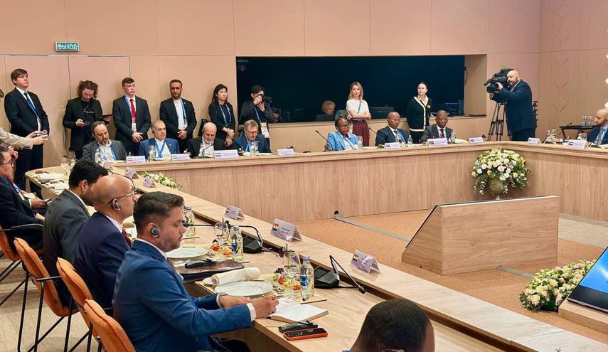 احمدیان: ایران بر حفظ چرخه سوخت و غنی‌سازی تأکید دارد