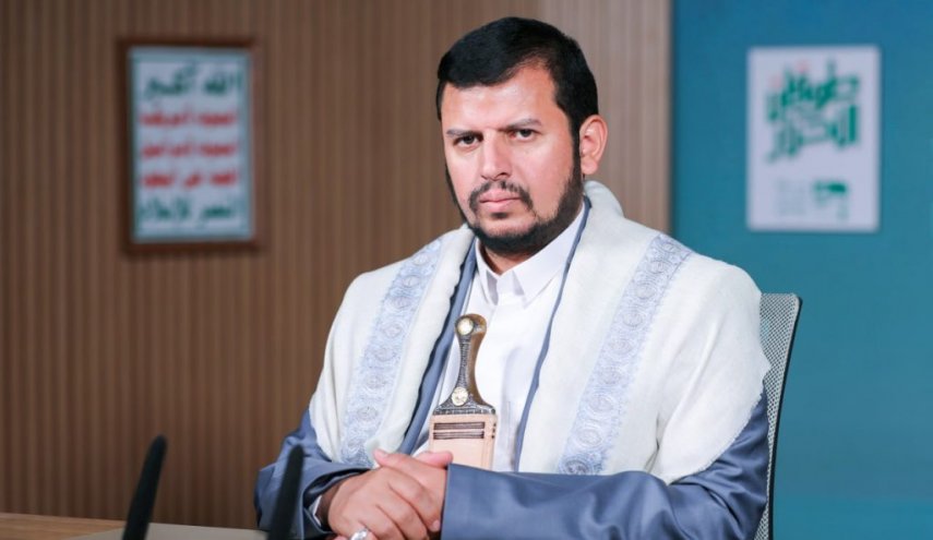 السيد الحوثي:الإحتلال يستهدف مطار صنعاء لإعاقة سفر الحجاج