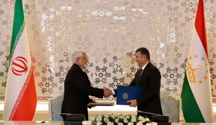  عارف: لدينا أفضل العلاقات السياسية مع طاجيكستان