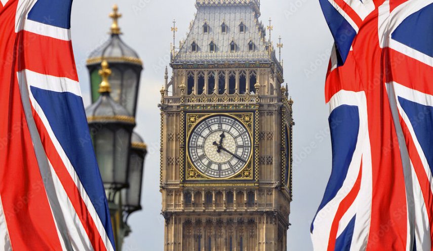 درخواست ۳۰۰ شخصیت انگلیسی برای توقف همدستی در نسل‌کشی در غزه
