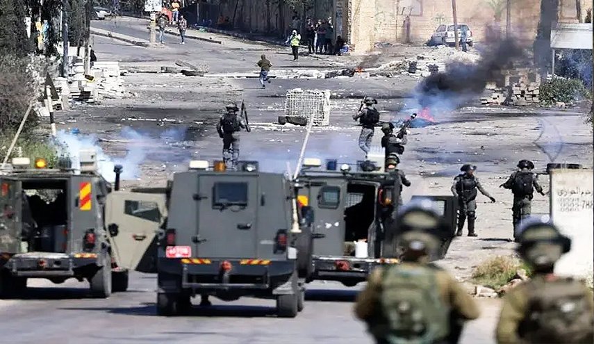 قوات الاحتلال تواصل عدوانها على مدينة طولكرم ومخيميها