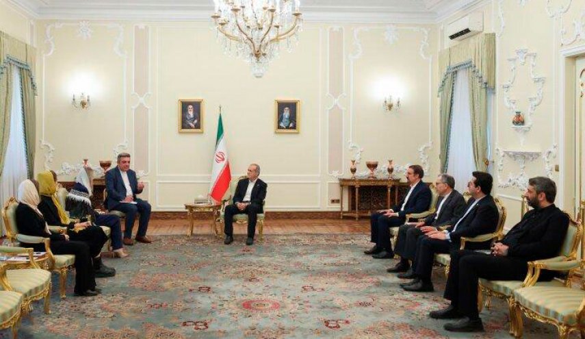 پزشکیان: زورگویی و تحمیل خواسته‌ها قاعده گفت‌و‌گو و مذاکره نیست