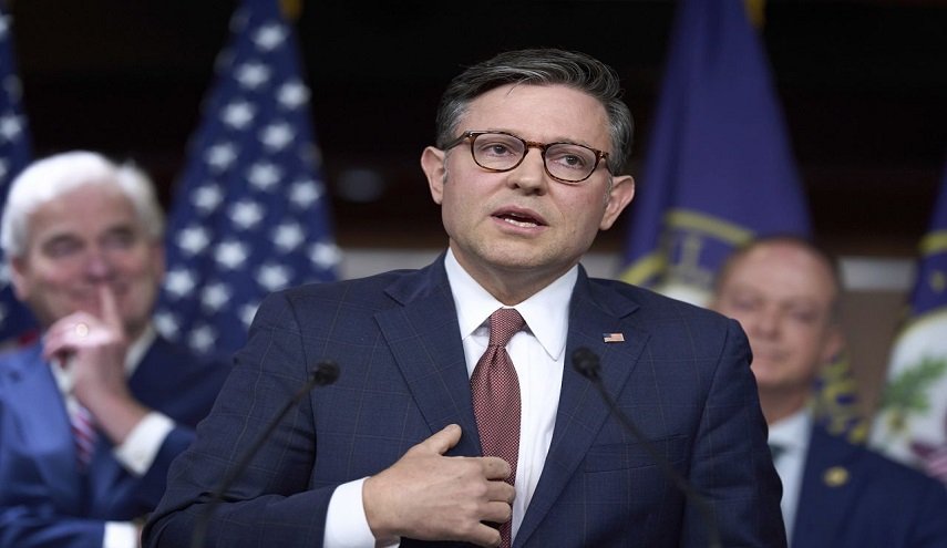 رئیس مجلس نمایندگان آمریکا از اعزام گارد ملی به لس‌آنجلس حمایت کرد 