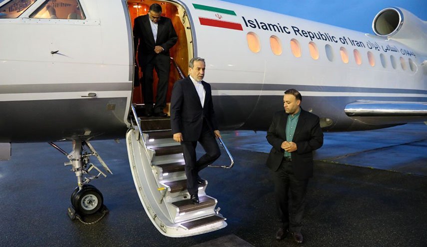 عراقجي يصل إلى النرويج للمشاركة في منتدى اوسلو