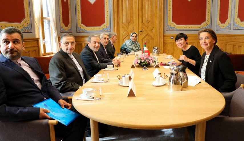 عراقچی با رئیس کمیسیون سیاست خارجی و دفاعی پارلمان نروژ دیدار کرد