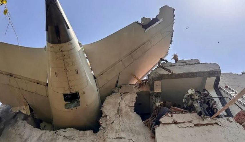 جميع ركاب الطائرة الهندية في مطار أحمد أباد الـ 242 لقوا حتفهم