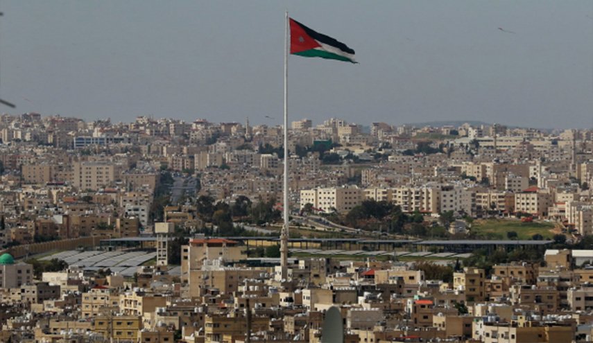 الأردن يعلن إعادة فتح مجاله الجوي