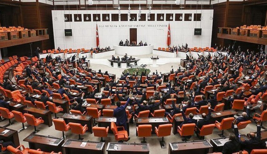 مجلس الشيوخ الباكستاني يقر دعم إيران ضد الاعتداءات الإسرائيلية