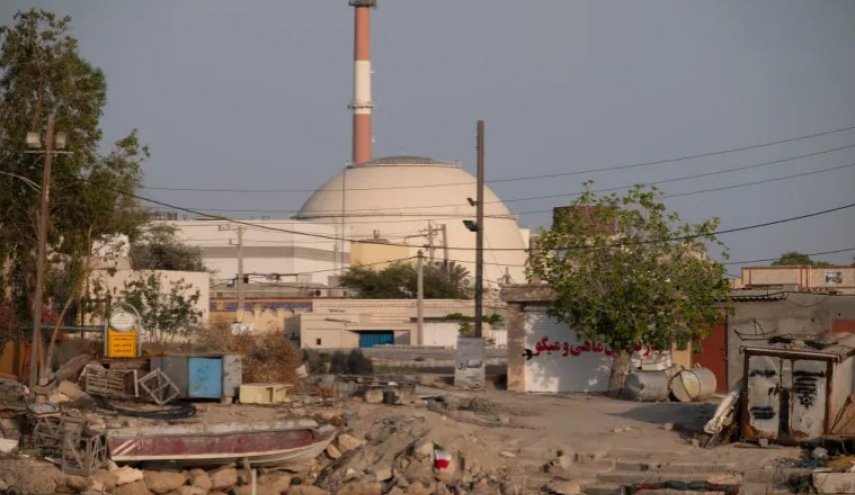 تحذير دول الخلیج الفارسی من استهداف المنشآت النووية بإيران