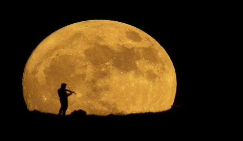 دولة عربية على موعد مع حدث فلكي استثنائي هذه الليلة

