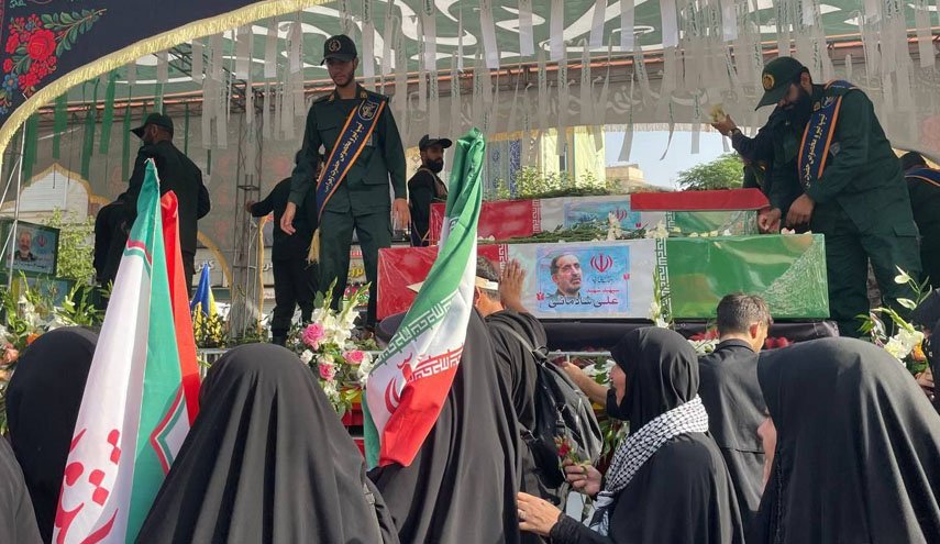 حماسه حضور؛ تشییع شهدای مقاومت در پایتخت ایران اسلامی+ ویدیو