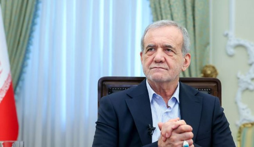 پزشکیان: اگر پناه مردم باشیم، هیچ‌گاه به سوی بیگانگان گرایش نخواهند یافت