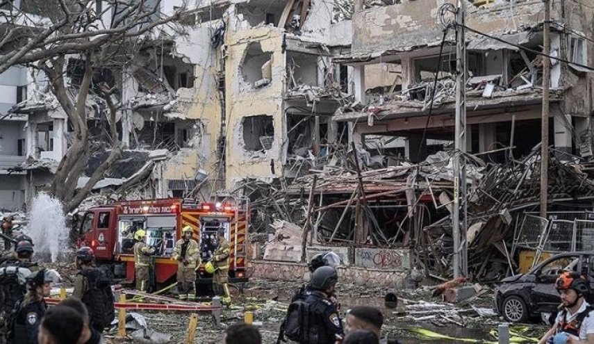 اذعان تلویزیون رژیم صهیونیستی به پنهان‌کاری درباره میزان خسارات حملات موشکی ایران