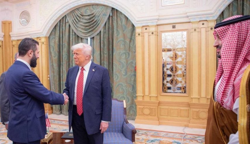 ترامپ فرمان اجرایی لغو تحریم‌ها علیه سوریه را امضا کرد