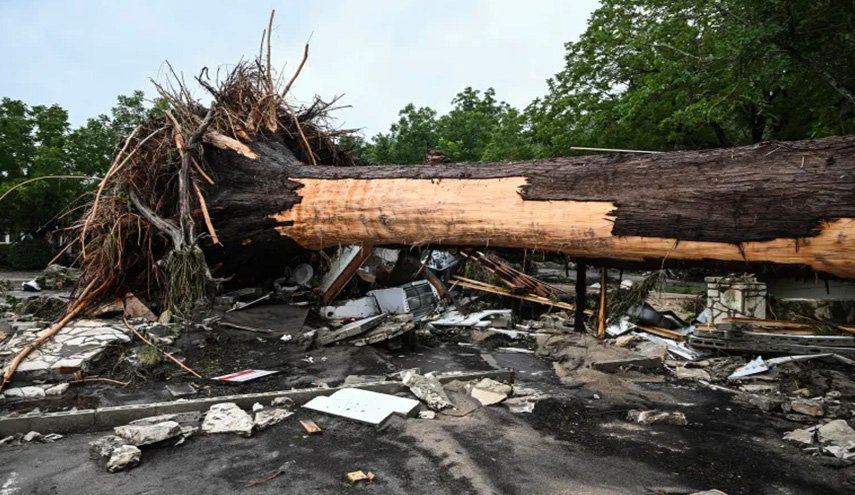 مصرع 50 بفيضانات تكساس وبحث متواصل عن المفقودين