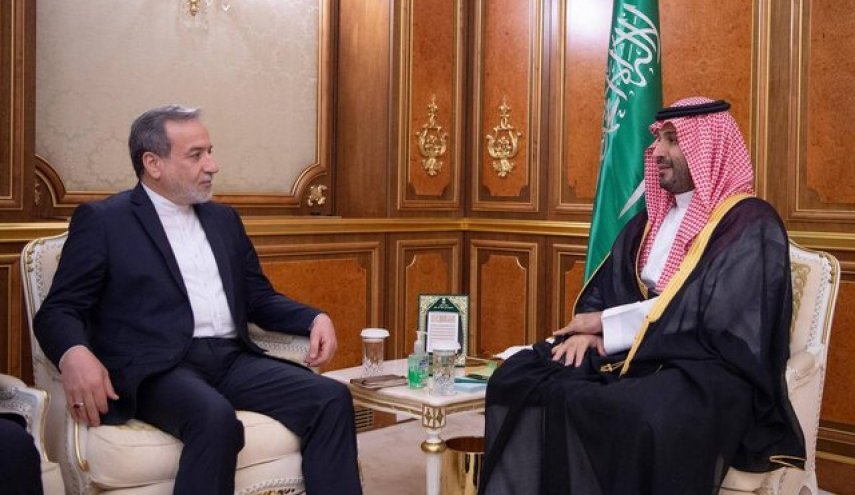 دیدار و گفت‌وگوی عراقچی با بن‌سلمان