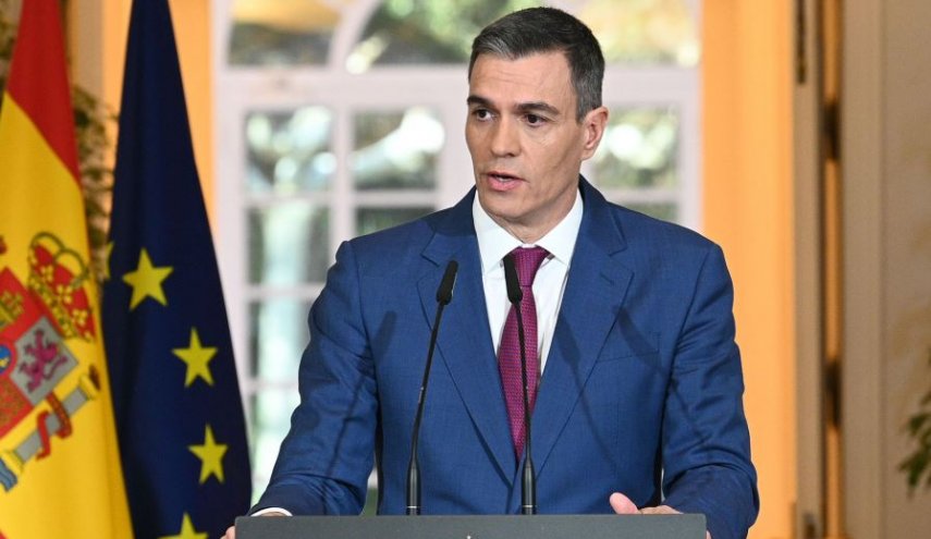  رئيس الوزراء الإسباني يدعو لتعليق الشراكة بين الاتحاد الأوروبي وكيان الاحتلال