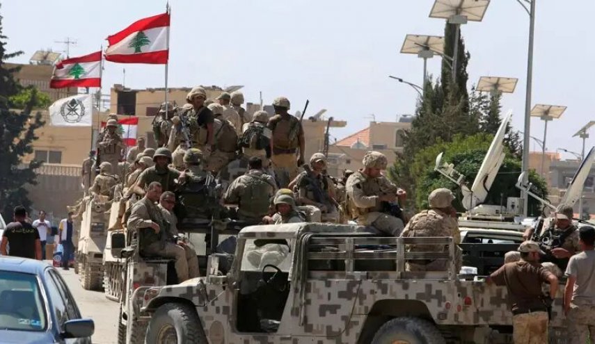 الجيش اللبناني يلقي القبض على 10 مشتبه بهم من جنسيات مختلفة 
